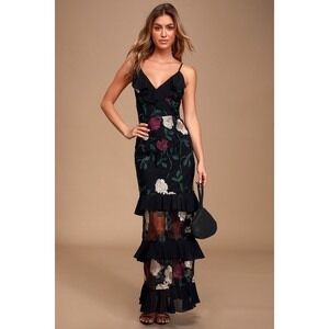 Lulus True To Heart Black Floral Embroidered Maxi Dress - Size M